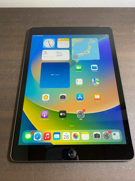 09169 iPad8世代　32GB ブラック　SIMモデル　中古品　※本体のみ