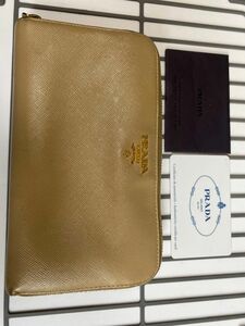 PRADA プラダ サフィアーノ ラウンドファスナー ベージュ 長財布USED 長財布