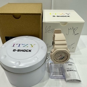 275-HK49) 美品 G-SHOCK×ITZY イッチ ジーショック 2100 SERIES 時計 ウォッチ アナログ デジタル ベージュ GMA-P2100IT-4AJRの画像1