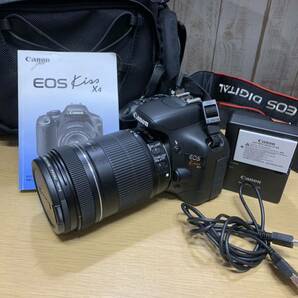 Canon EOS kiss X4 デジタル一眼レフカメラ キャノン 1412906303 CANON ZOOM LENS EF-S 18-135mm 1:3.5-5.6 IS φ67mm バッグ付 電源確認済の画像1