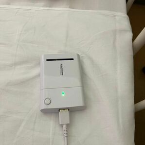 電池交換式充電器　(iPhone)