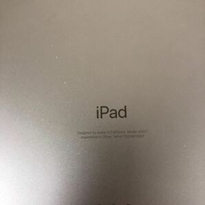 美品 タブレット Apple iPad Pro 11インチ 第3世代 Wi-Fiモデル 2021年製 スペースグレイ MHQR3J/A アイパット・iPad本体の画像3