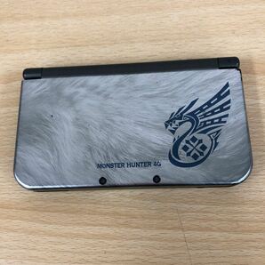 中古品 任天堂 Nintendo NEW 3DS LL ニンテンドー3DS LL 2014年製 RED-001 モンスターハンター 4G仕様 本体・ゲーム機の画像2