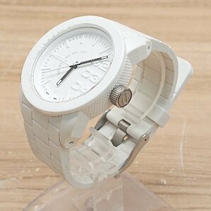 ◇ ◎ DIESEL ディーゼル 動作未確認 3針 カジュアル かっこいい ウォッチ 腕時計 ホワイト メンズ Eの画像2