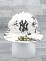 ◇ ◎ NEW ERA Genuine Merchandise ヤンキース 総柄 キャップ 帽子 ホワイト ブラック サイズ57.7ｃｍ メンズ P_画像3