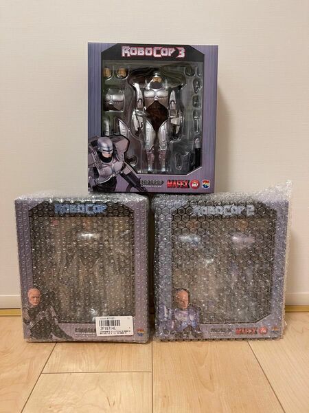 MAFEX ROBOCOP 3 ＋MURPHY HEAD DAMAGE Ver. ＋MURPHY HEAD Ver. 3点セット