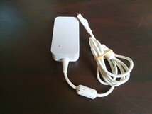 クリーニング済み ドコモ純正品 ACアダプタ05 急速充電対応 ／スマホUSB充電器 ／ MicroUSB Type-B（Bタイプ） _画像1