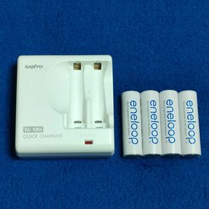 SANYO 急速充電器　NC-MDR02 ・SANYO　ニッケル水素電池　エネループ 単3形　HR-3UTGA