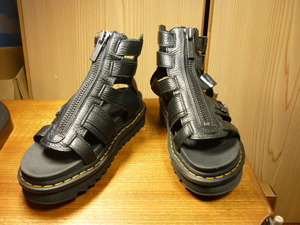 ⅰ70★未使用品★Dr.Martens(ドクターマーチン)・サイズ３８(24cm)【レディース・ サンダルシューズ】ブラック ★商品詳細は記載文を・・