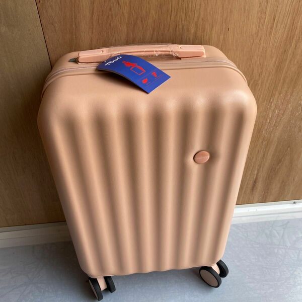 新品　Sサイズ　スーツケース