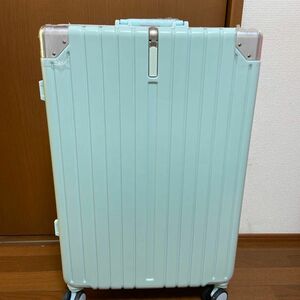 新品　Mサイズ　スーツケース