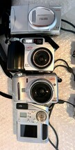F657 ★OLYMPUS オリンパス デジタルカメラ ７点 部品取り ジャンク品_画像3