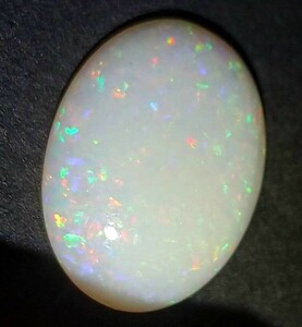 (#aus2.85)遊色効果綺麗なオパール・ 天然オーストラリア産・大粒・2.85CT 10×10MM