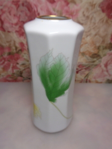 ◆「即決」香蘭社・花瓶・飾り壺・サイズ直径9.5㌢高さ22.5㌢◆197
