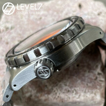 日本製 ハンドメイドの腕時計 20気圧防水 自動巻き SEIKO NH36 サファイアダブルドーム風防 316Lステンレス 腕時計 LEVEL7_画像6