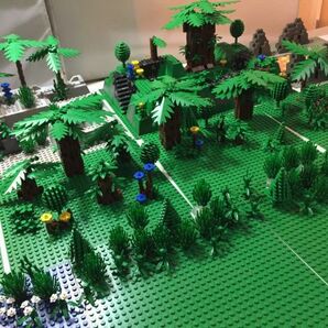 レゴ 造形用 森 洞窟 木 花 釣具 立体プレート 大量セットの画像7