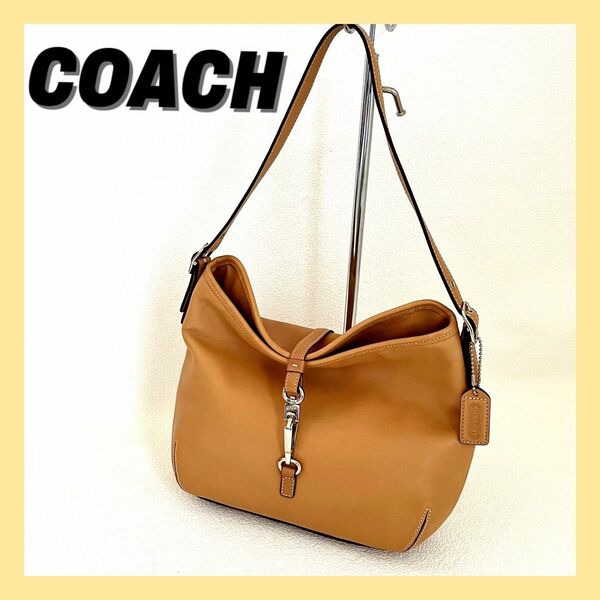 COACH コーチ　ショルダーバック　ベージュ　セミショルダー　肩かけ　手提げ