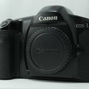 Canon EOS-1 35mm SLR Film Camera Body Only SN144723の画像1