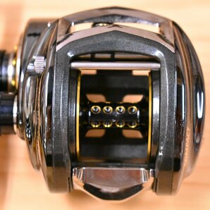 【1スタ☆人気モデル】アブガルシア レボ ビッグシューター コンパクト 左 Revo 3 BC-L Abu Garcia REVO ベイトリール ビッグベイト 等 KKRの画像5