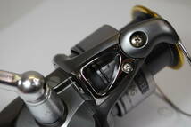 N07◇美品◇Shimano シマノ◇TWINPOWER ツインパワー 3000PG 02◇Made in Japan 日本製◇左◇_画像4