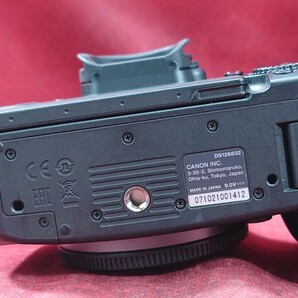 キヤノン EOS Ｒ６ バッテリー2個と専用フレームのおまけ付き Canon eos r6 の画像10