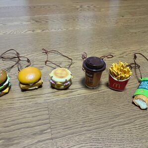 マクドナルド　ハッピーセット　ストラップ　セット