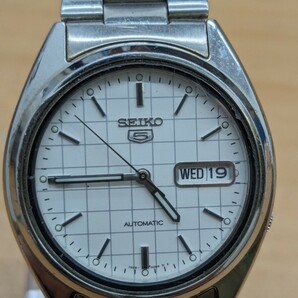 【c428】【稼働品】 セイコー5 ファイブ メンズ 自動巻き 腕時計 チェック柄 白文字盤 SEIKO 5 AUTOMATIC 7S26-0480 デイテイトの画像1