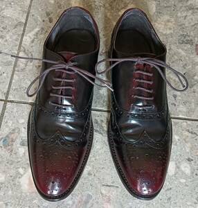 【美品】バナナリパブリック BANANA REPUBLIC 紳士靴 ビジネスシューズ 内羽式　ウィングチップ　ボルドーカラー