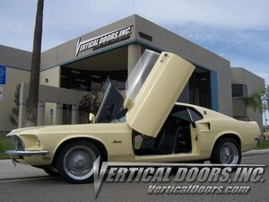 初代 フォード マスタング 後期 '69～'70 バーチカルドアーズ/Vertical Doors ランボドア ガルウイング/シザーズドア 専用設計 ボルトオン