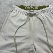 【格安送料】新品未使用 NIKE Mサイズ ナイキ スウェット ボトムス ジョガーパンツ トレーニング ジム テーパード ウーブン ジャージ 軽量_画像2