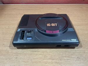 ① SEGA MEGADRIVE / モデル HAA-2510 / 中古品 ジャンク品 メガドライブ 16-BIT 