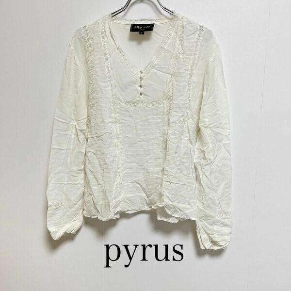 pyrus パイラス　Sサイズ　レース切り替えブラウス