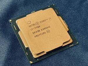 *Intel CORE i7-7700 SR338 3.60GHZ*