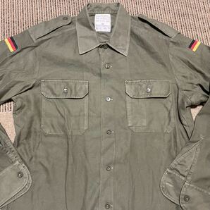 80s ビンテージ 西ドイツ製 ドイツ軍ミリタリーシャツ 美品 ユーティリティーシャツ ワークシャツ 古着 欧州古着 長袖シャツの画像2