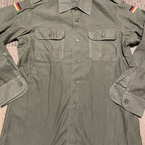 80s ビンテージ 西ドイツ製 ドイツ軍ミリタリーシャツ 美品 ユーティリティーシャツ ワークシャツ 古着 欧州古着 長袖シャツの画像1