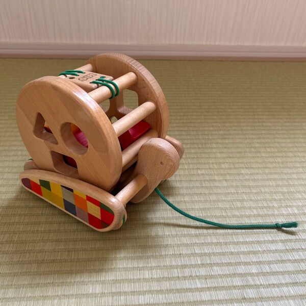 木のおもちゃ カラフルプルトーイ 知育玩具