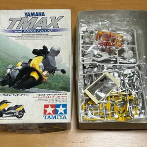 タミヤ　プラモデル　TMAX 未組立て