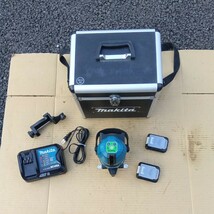 大特価！！！　★即決34000円★　SK10GD　マキタ　MAKITA　グリーンレーザー墨出し器　バッテリー×2_画像2