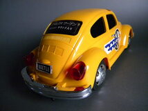 当時物 ★★Volkswagen Beetle 1303S ワーゲン 作動良好 エンジン音出 !! 1/16 箱寸27㎝ 日本製 マスダヤ 旧車★★未使用 デッドストック品_画像6