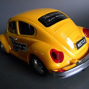 当時物 ★★Volkswagen Beetle 1303S ワーゲン 作動良好 エンジン音出 !! 1/16 箱寸27㎝ 日本製 マスダヤ 旧車★★未使用 デッドストック品の画像4