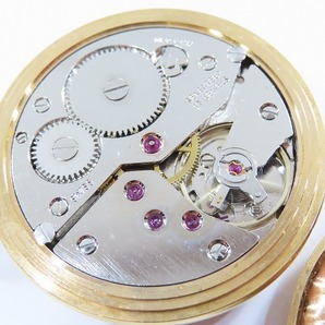 古いスイスの手巻懐中時計 ハンターケース 金色 紐付 中古良品！の画像5