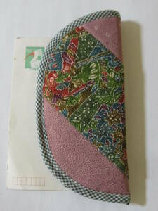  handmade glasses case patch pouch kimono remake flower pattern . old cloth crepe-de-chine quilting man and woman use glasses cheap hand made stylish possible love 