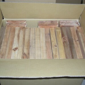 杉 日本蜜蜂 巣箱材 自然乾燥荒材 30センチ長×24ｍｍ厚×180ｍｍ幅 36枚:ヤマト運輸送料Eサイズの画像2