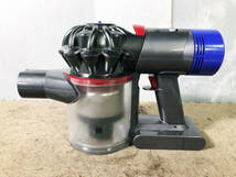 ◎★ 中古★dyson/ダイソン　v7 fluffy　コードレスクリーナー　充電式掃除機　サイクロン式【SV11/HH11】D7A1_画像5