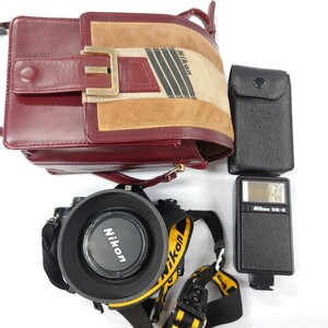 I806 フィルムカメラ Nikon EM NIKKOR 50mm 1:1.8 Nikon SB-E SPEED LIGHT ニコン カメラ 中古 ジャンク品 訳あり