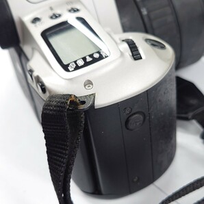 I934 カメラ Canon EOS kiss キヤノン SIGMA UC ZOOM 28-70mm 1:3.5-4.5 フィルムカメラ 中古 ジャンク品 訳あり の画像6