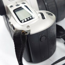 I934 カメラ Canon EOS kiss キヤノン SIGMA UC ZOOM 28-70mm 1:3.5-4.5 フィルムカメラ 中古 ジャンク品 訳あり _画像6