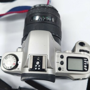 I934 カメラ Canon EOS kiss キヤノン SIGMA UC ZOOM 28-70mm 1:3.5-4.5 フィルムカメラ 中古 ジャンク品 訳あり の画像2