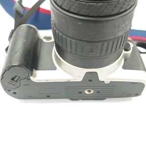 I934 カメラ Canon EOS kiss キヤノン SIGMA UC ZOOM 28-70mm 1:3.5-4.5 フィルムカメラ 中古 ジャンク品 訳あり の画像3