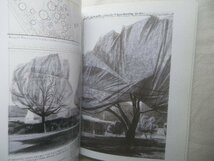 クリスト & ジャンヌ＝クロード ブラック・アンド・ホワイト 洋書 Christo and Jeanne-Claude Black and White 梱包 カーテン_画像3